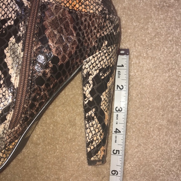 Snake print boots - Picture 5 of 7